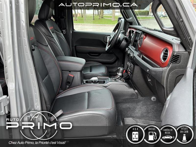 2022
Jeep
Wrangler