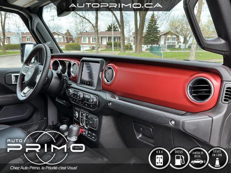 2022
Jeep
Wrangler
