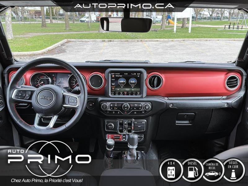 2022
Jeep
Wrangler