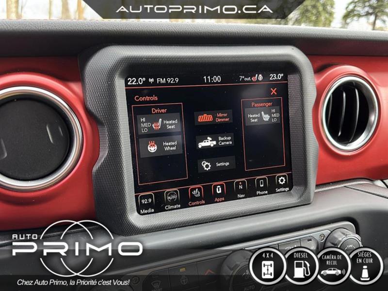 2022
Jeep
Wrangler